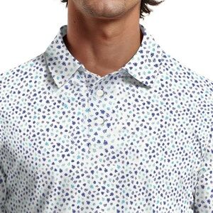 Ben Hogan Men's White and Blue Leaf Print Shirt and socks